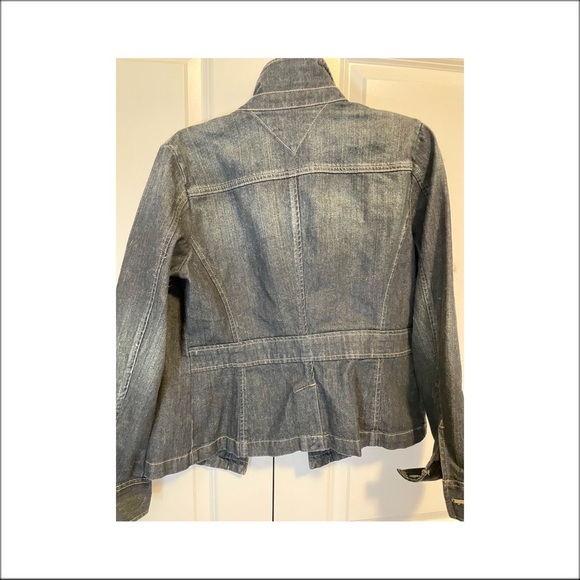 Tommy Hilfiger denim jacket - size M - Picture 3 of 3